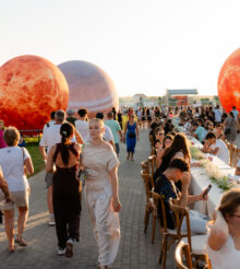 NIBIRU găzduiește primul Guinness World Records™️: LaProvincia, un brand Carmistin The Food Company, stabilește recordul mondial pentru cea mai mare porție de aripioare de pui servită la un eveniment
