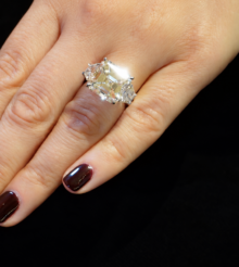 Cel mai mare diamant oferit la vânzare în România, de peste 9 carate, exclusiv în licitație la Artmark, de la 50.000 de Euro